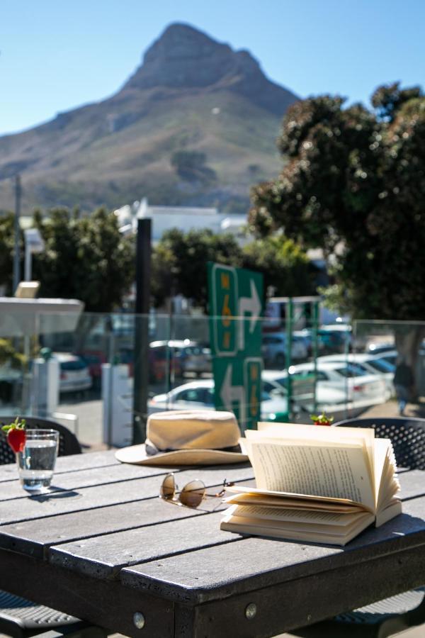 Beach Views -Camps Bay Village ケープタウン エクステリア 写真